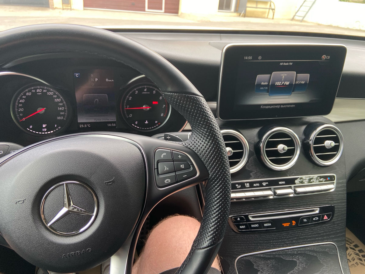 Mercedes GLC foto 6