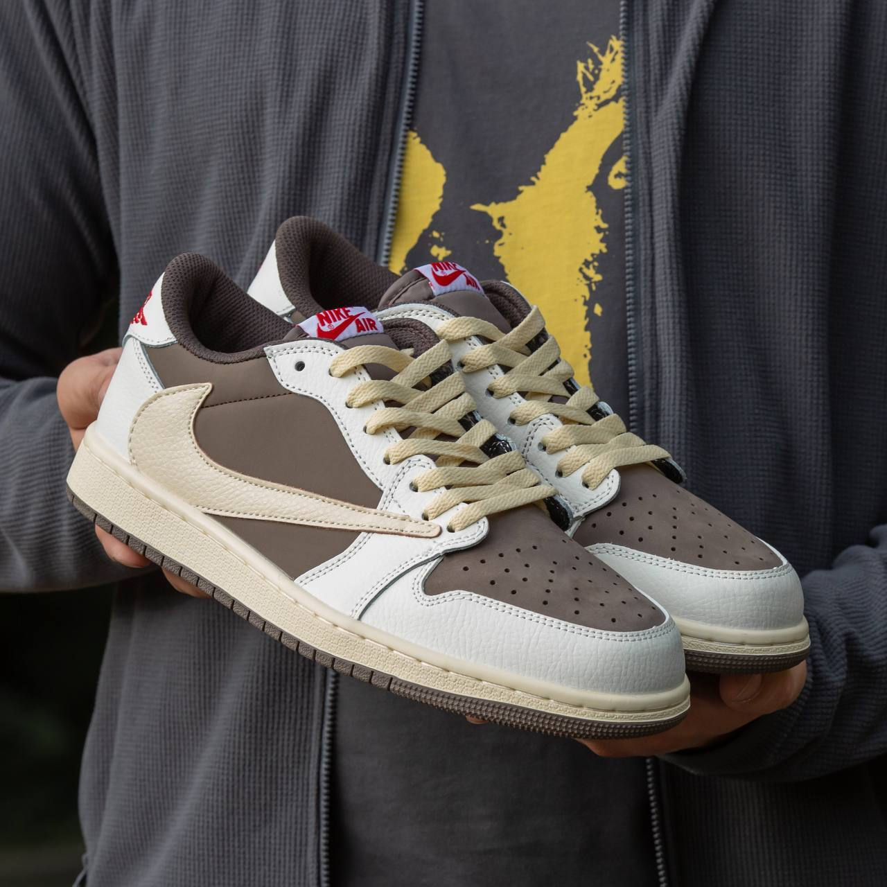 Nike Air Jordan 1 OG Low Reverse Mocha x Travis Scott foto 0