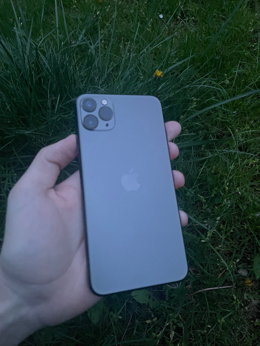 iPhone 11 Pro Max 256 GB 3600L