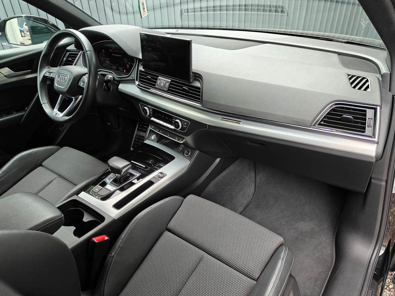Audi Q5 фото 8
