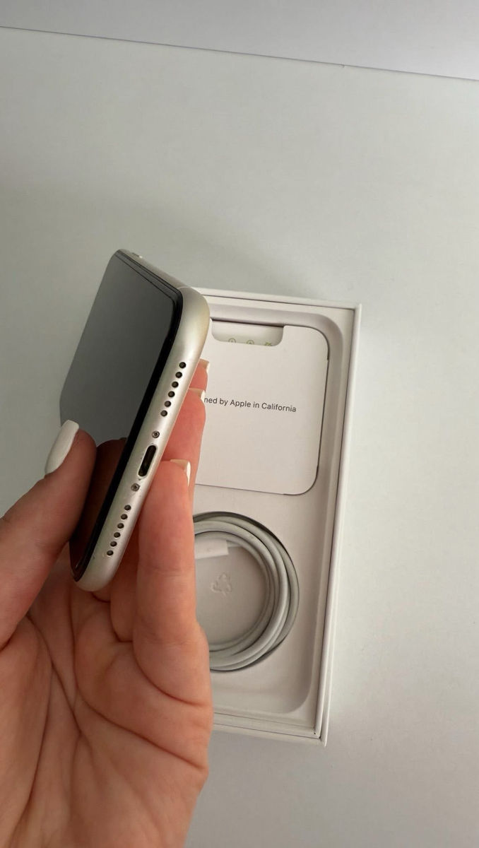 iPhone 11 + adapter 20W foto 3