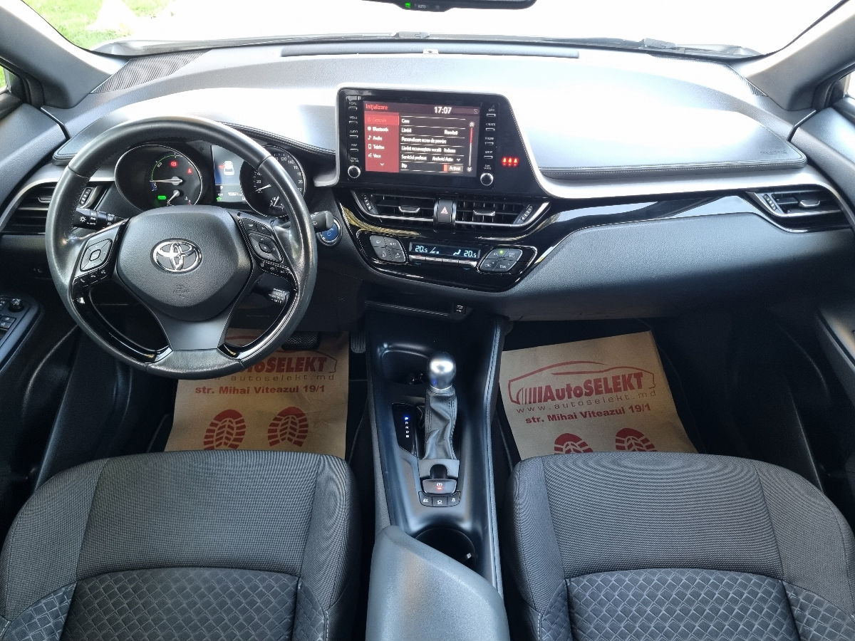 Toyota C-HR 2022 photo 11