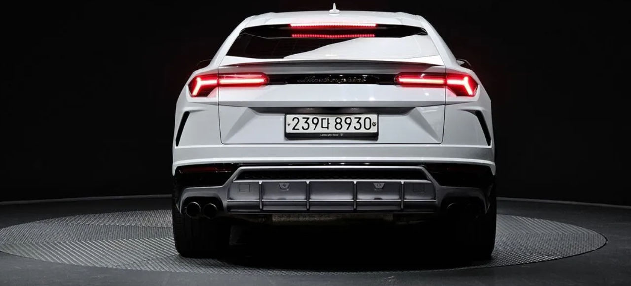 Lamborghini Urus фото 1