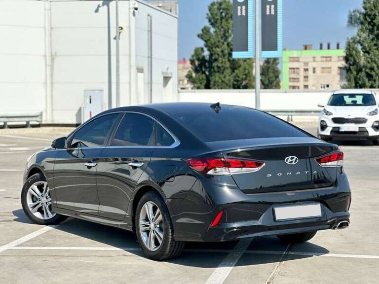 Hyundai Sonata foto 1