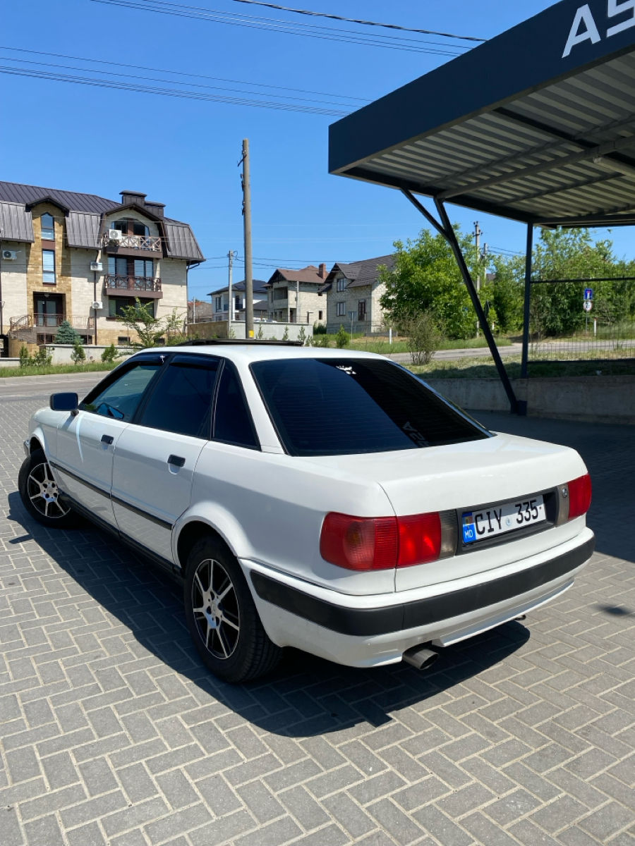 Audi 80 фото 2