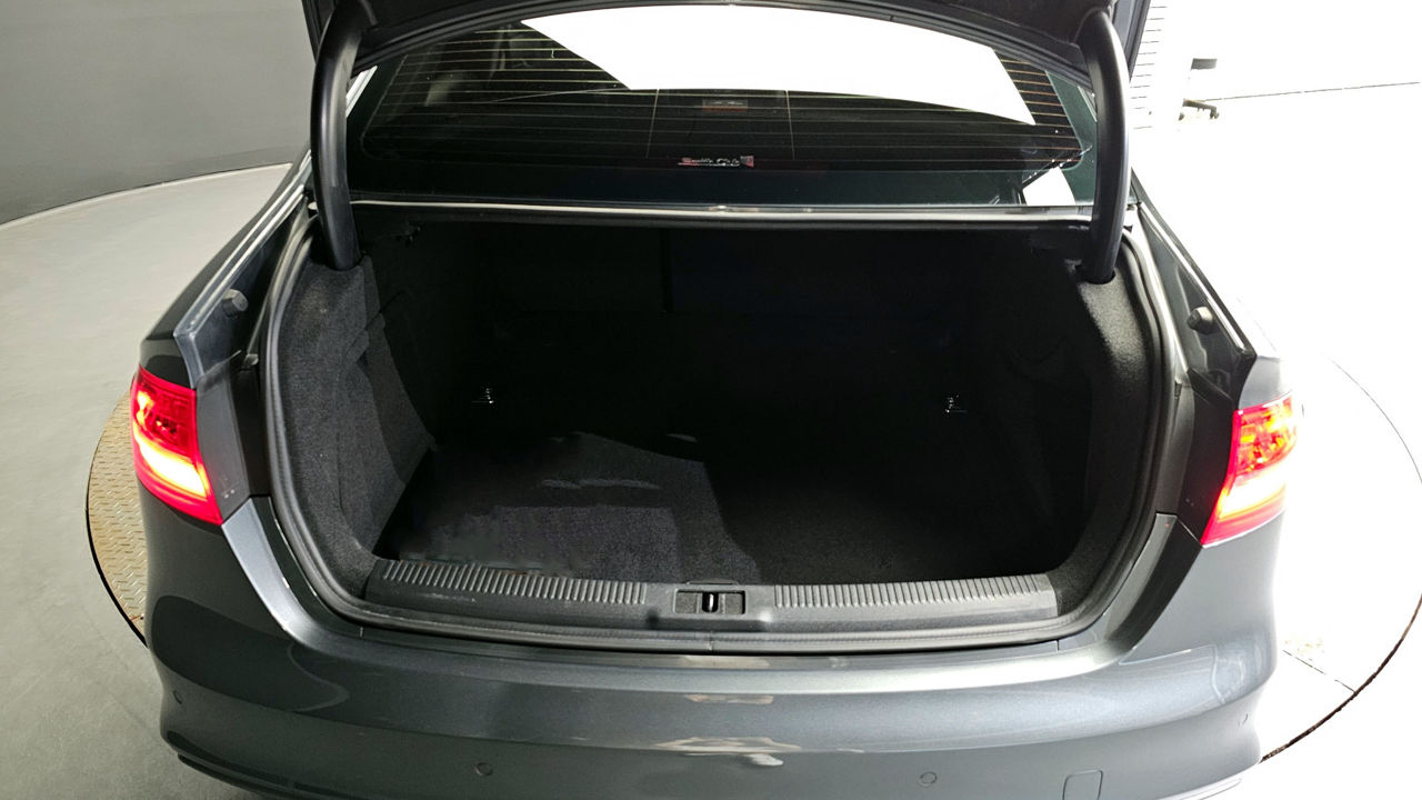 Audi A4 фото 18
