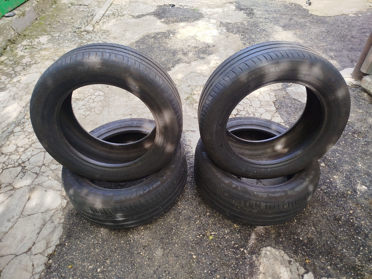 Anvelope 225/55 R17 Toate la acest preț. foto 2