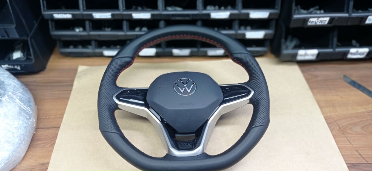 Volan VW Golf 7/8, Passat B8, Tiguan, Jetta mk7 foto 0