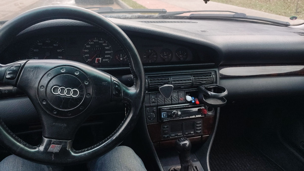 Audi 100 фото 6