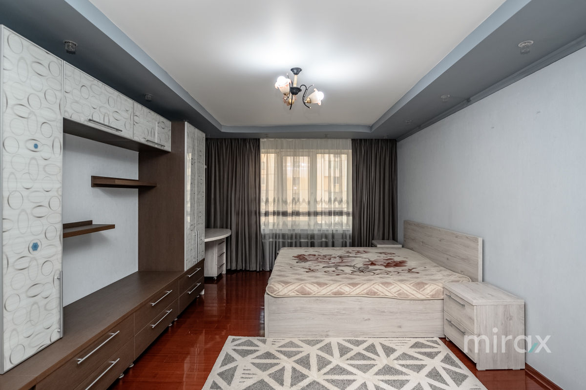 Apartament cu 3 camere, 93 m², Botanica, Chișinău foto 3