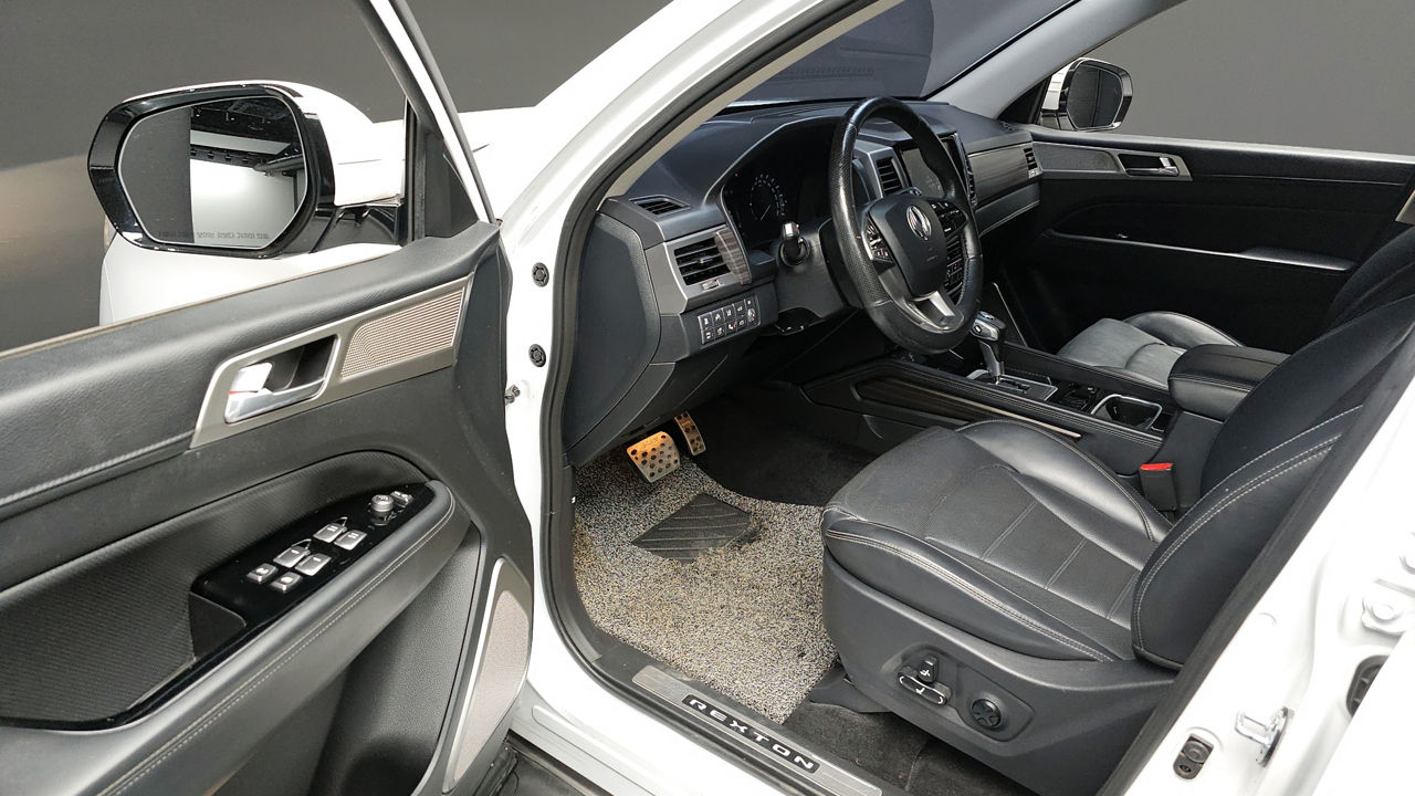 Ssangyong Rexton фото 6