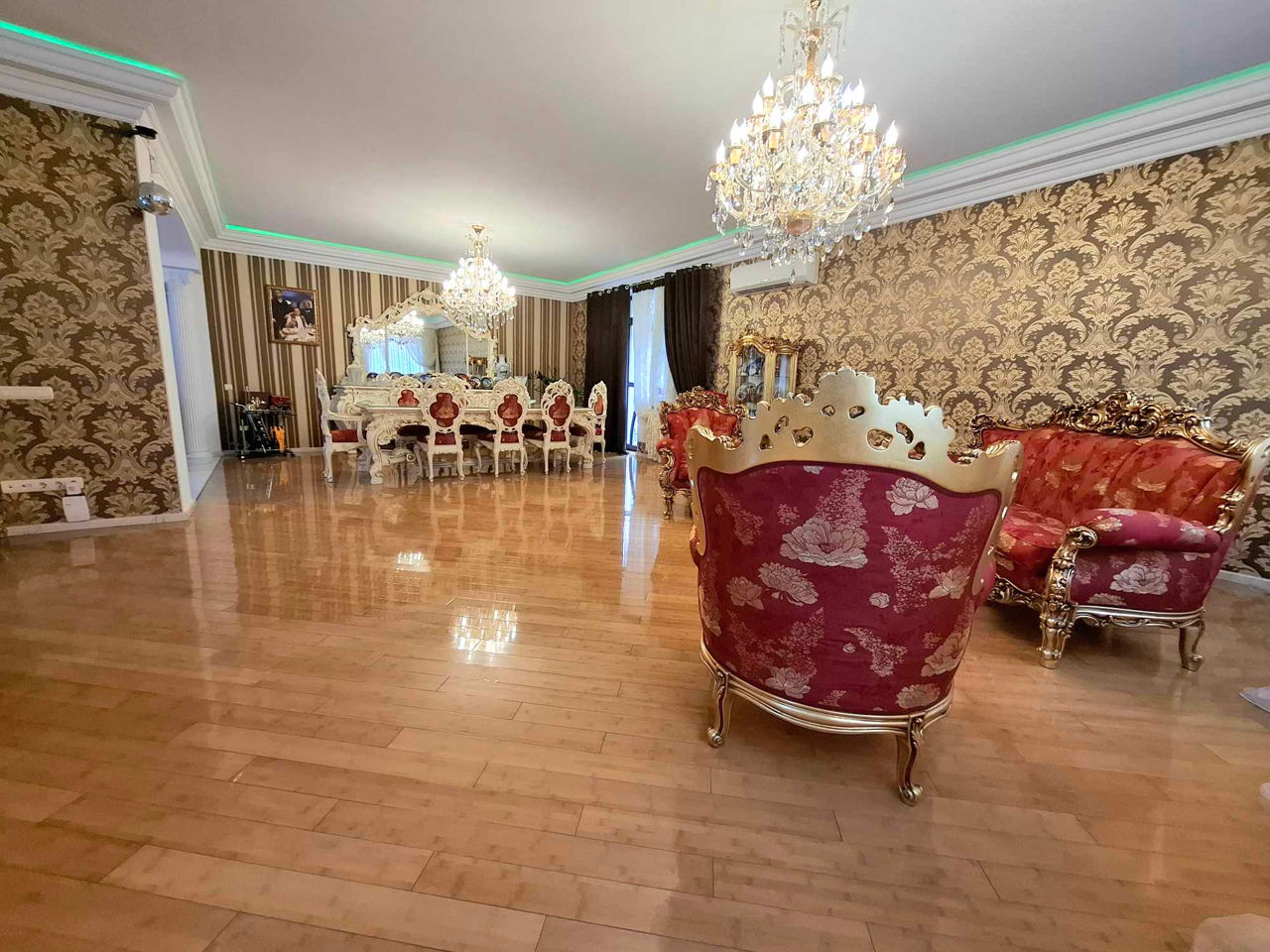 Vindem Casa 330M2, Centru / Malina Mica foto 11