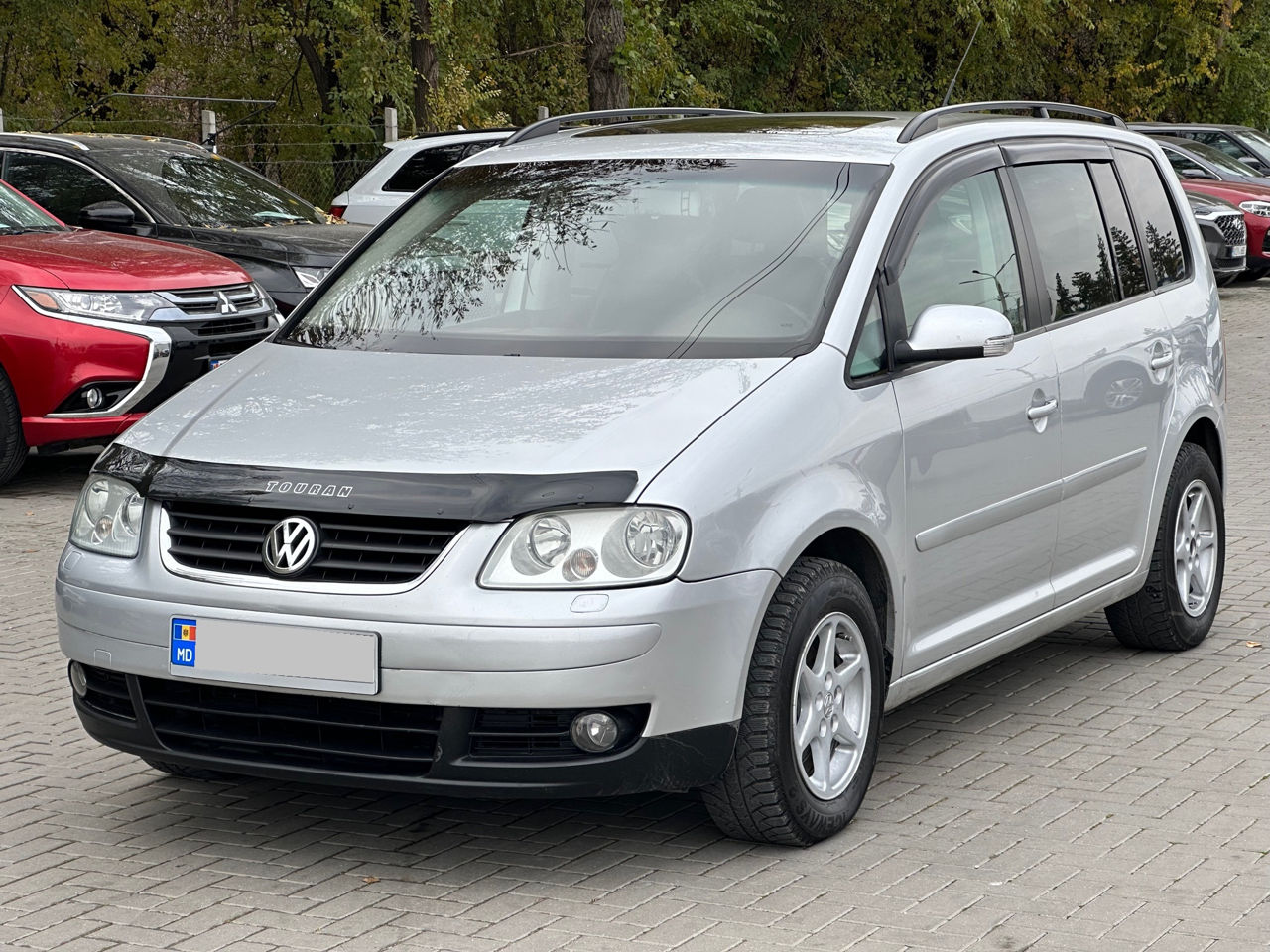 Volkswagen Touran foto 0