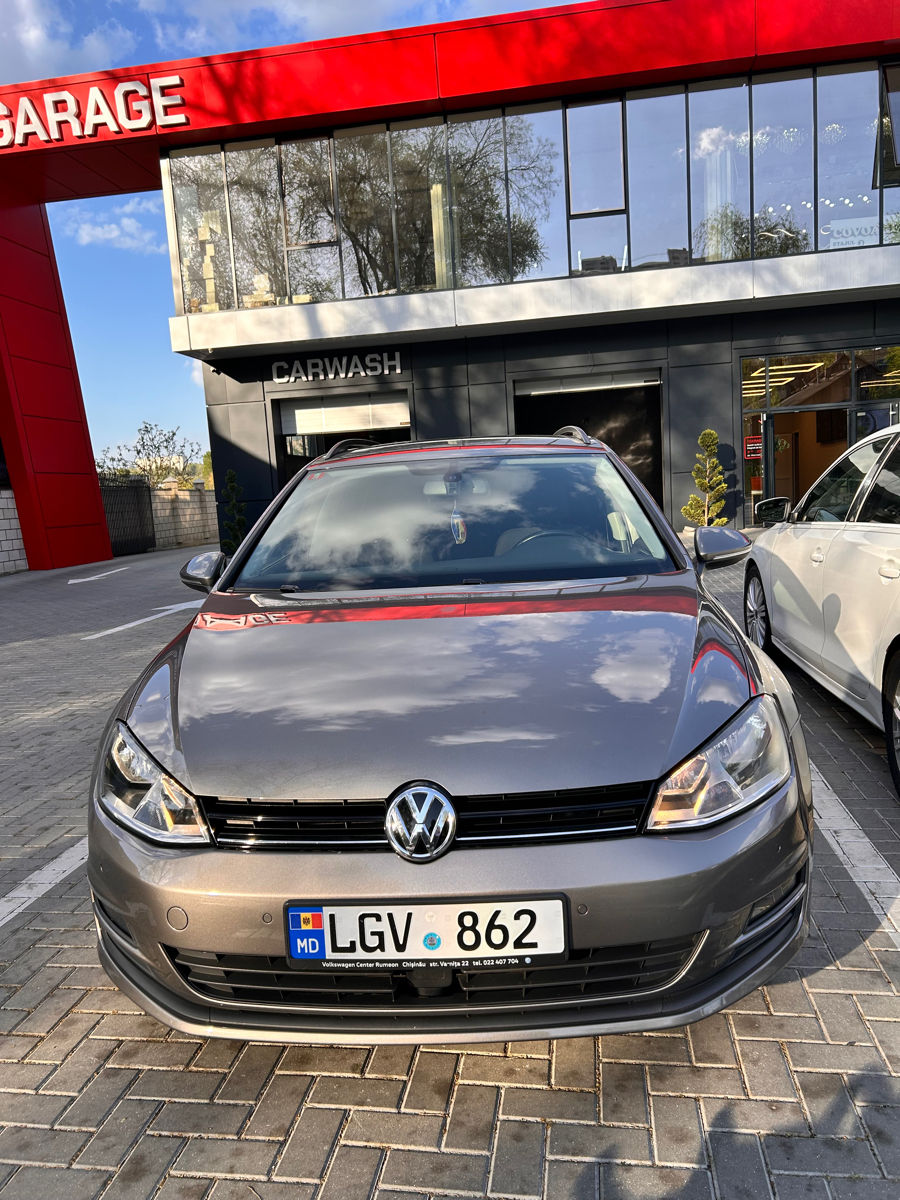 Volkswagen Golf foto 1