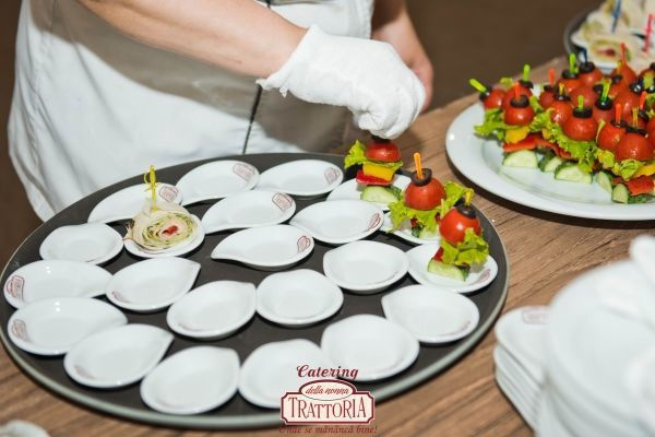 Аренда посуды и оборудования для праздников с Траттория делла Нонна! foto 2