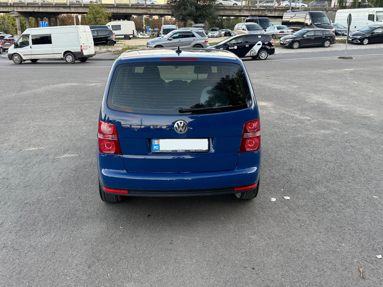 Volkswagen Touran фото 6