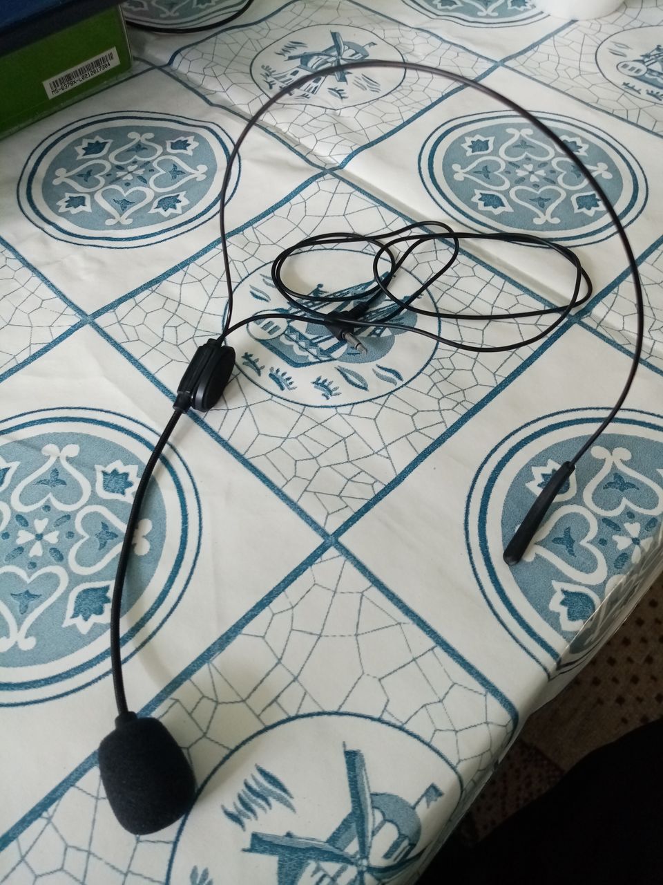 Микрофон нашейный, наушник на 1 канал