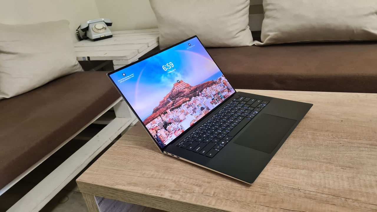 Dell XPS 9500 (2020, 15インチ, i7-10750H CPU, 32GB DDR4, NVIDIA 