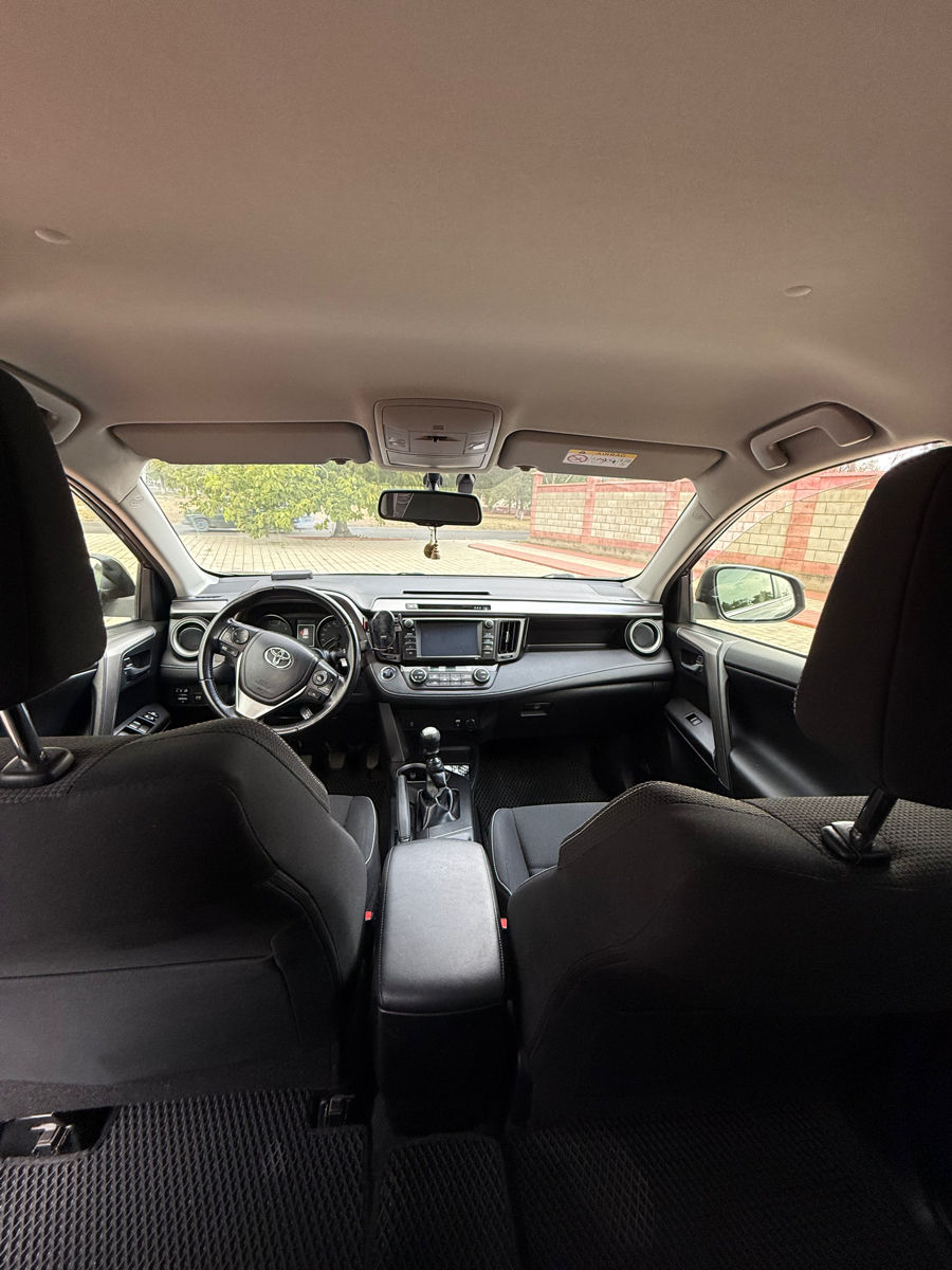 Toyota Rav 4 фото 5