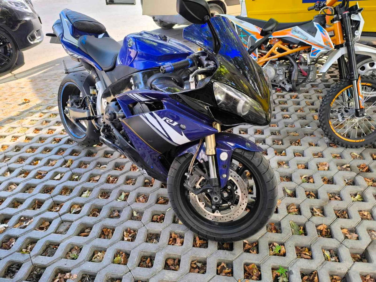 Yamaha Yamaha r1 2007 an. 2007 cu rulaj 39000 km, 7000