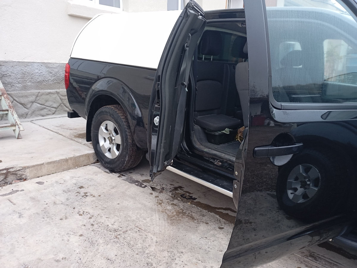 Nissan Navara фото 2