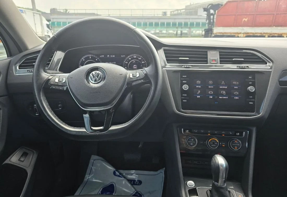 Volkswagen Touareg foto 8