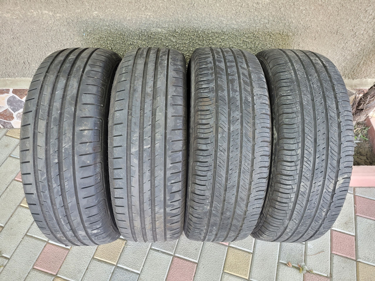 Cauciucuri Michelin R16 215-65