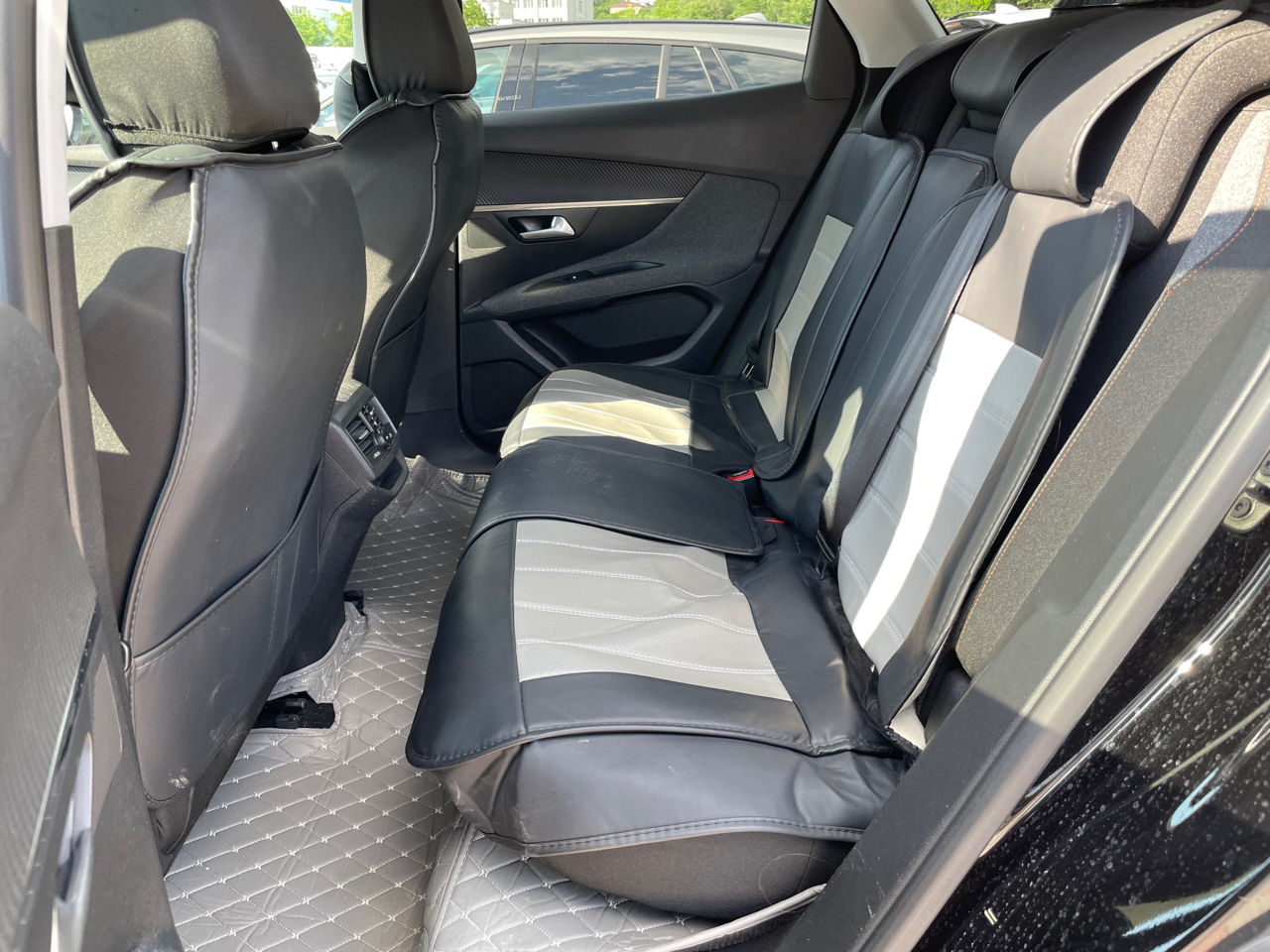 Peugeot 3008 foto 17