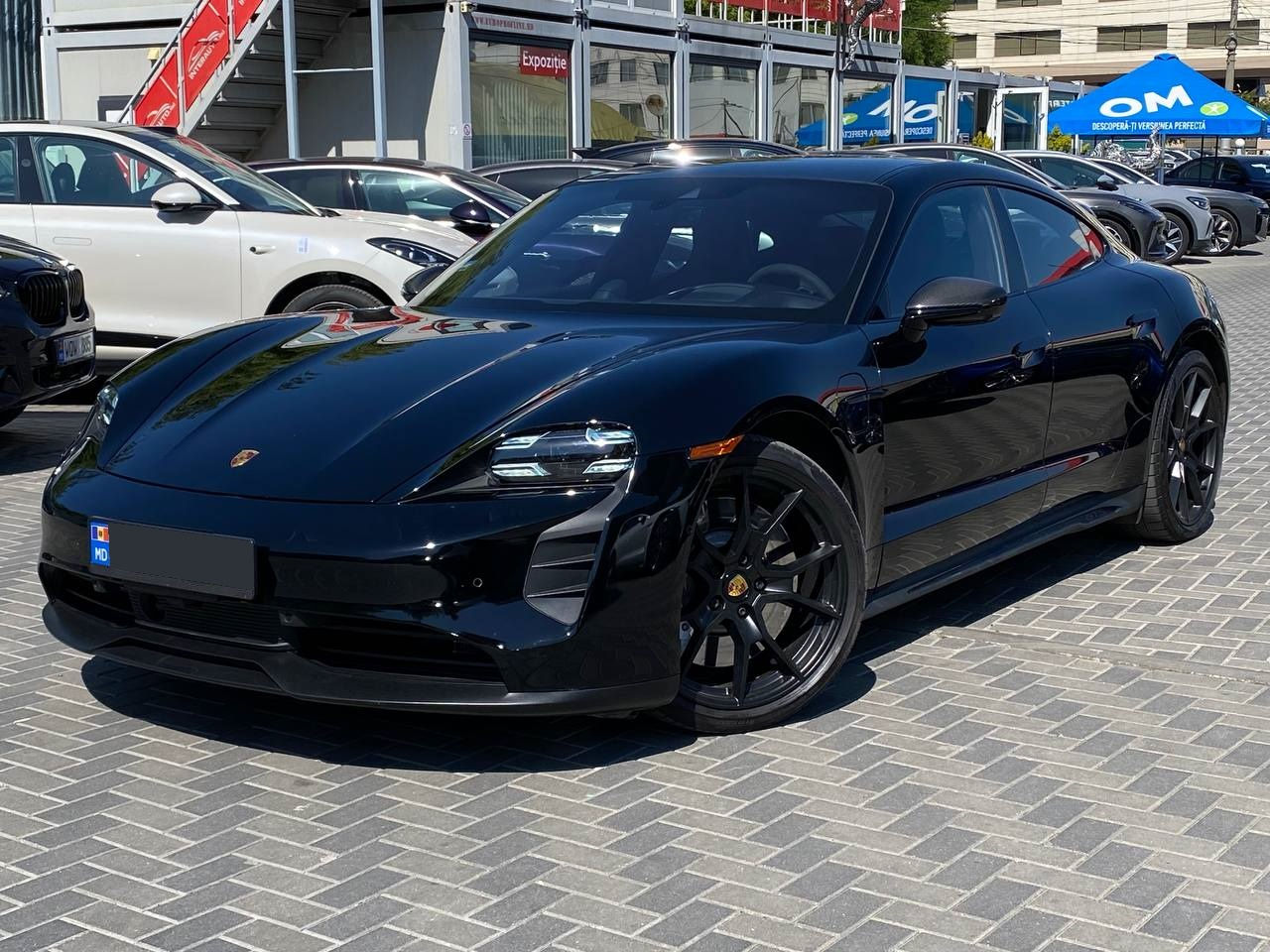 Porsche Taycan foto 0
