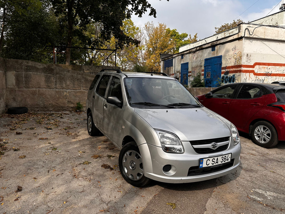 Suzuki Ignis foto 0