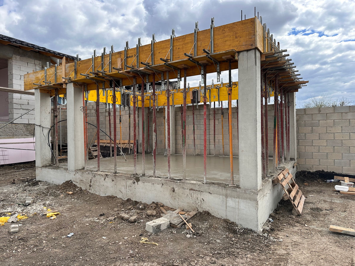 Construim garduri , terase la cheie фото 5