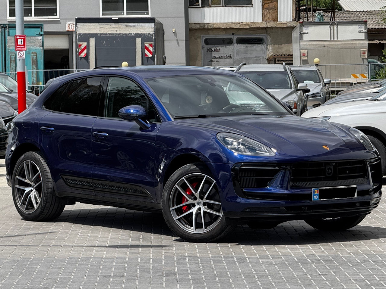 25641 Porsche Macan an. 2023 cu rulaj 25641 km, Benzină, 56999