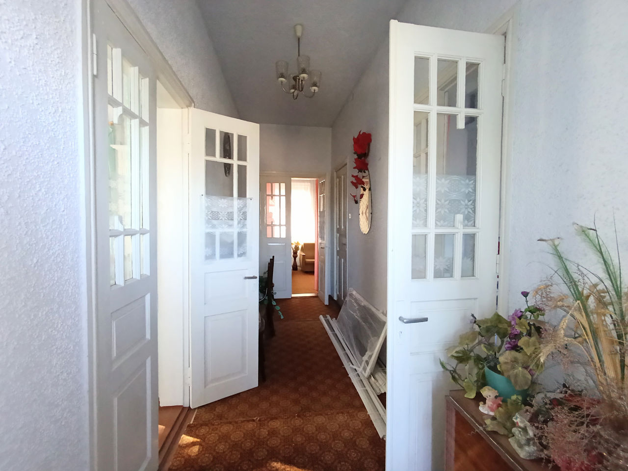 Casă de vânzare în orașul Drochia – zonă liniștită, perfectă pentru o familie! foto 8
