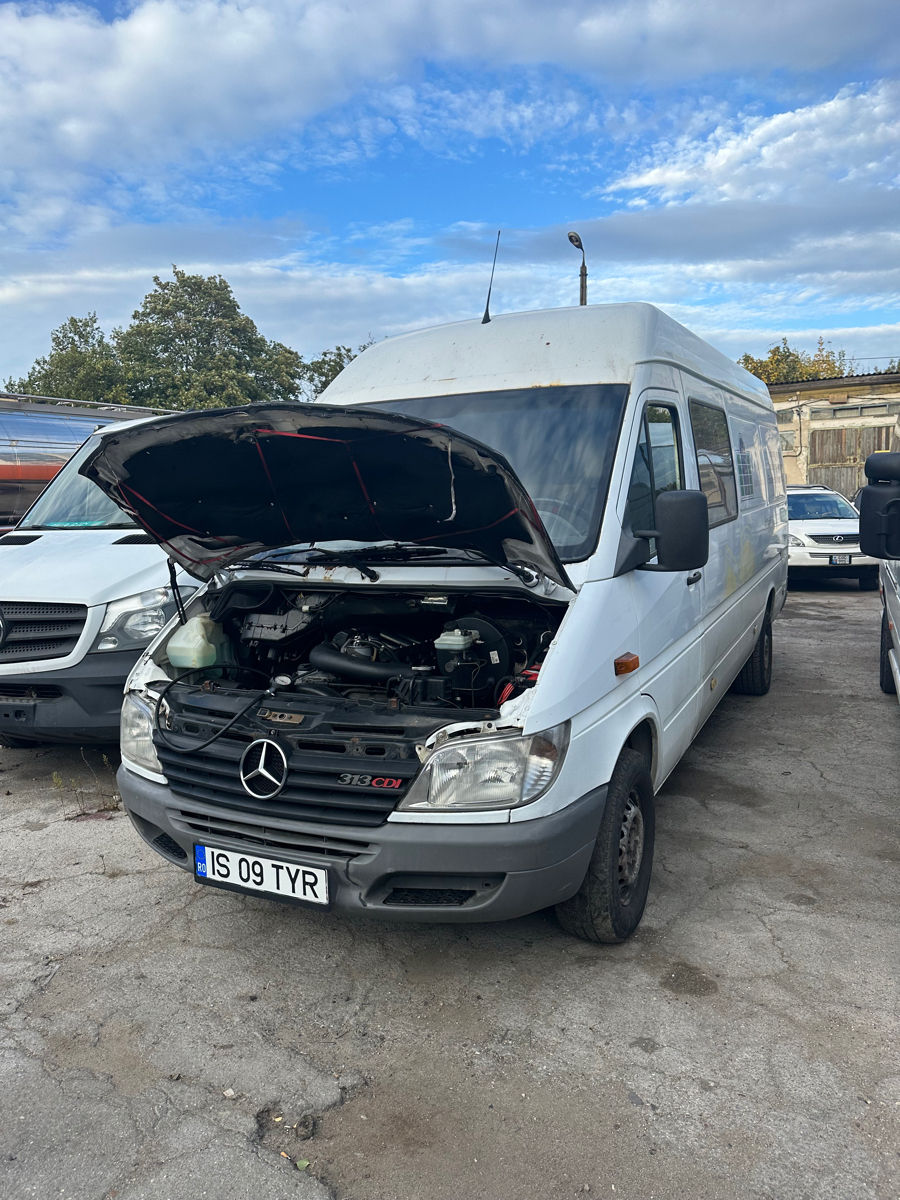 Mercedes 313