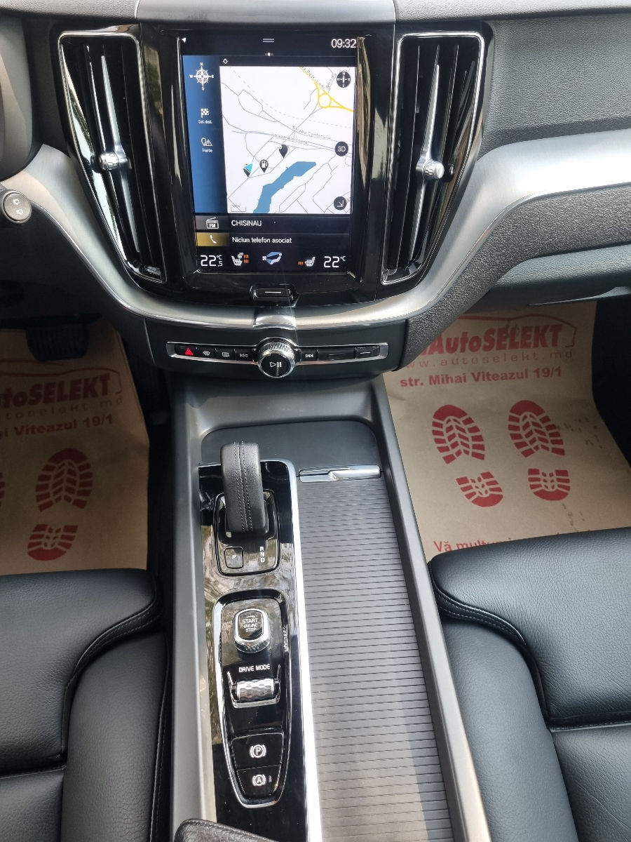 Volvo XC60 2021 photo 12