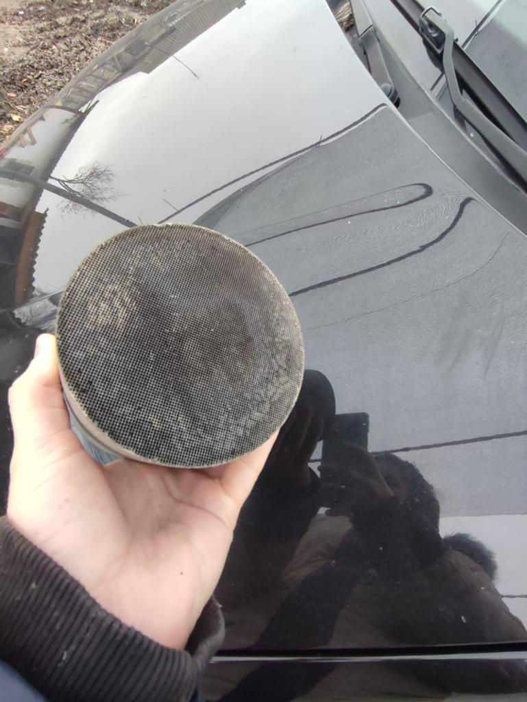 Cumpar catalizatoare filtre de particule ( DPF ) Ne deplasam toaya Moldova. foto 2