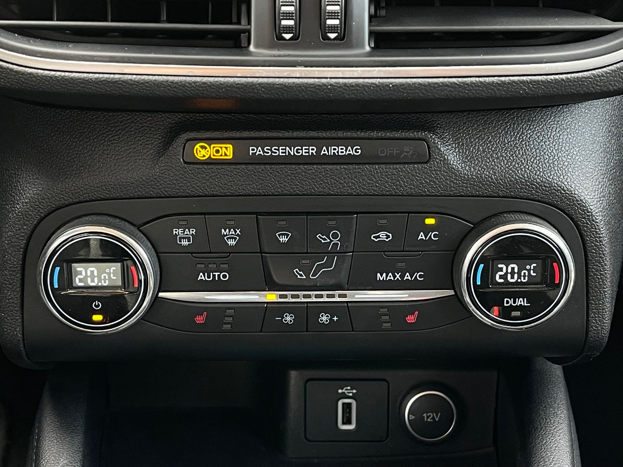 Ford Focus foto 15