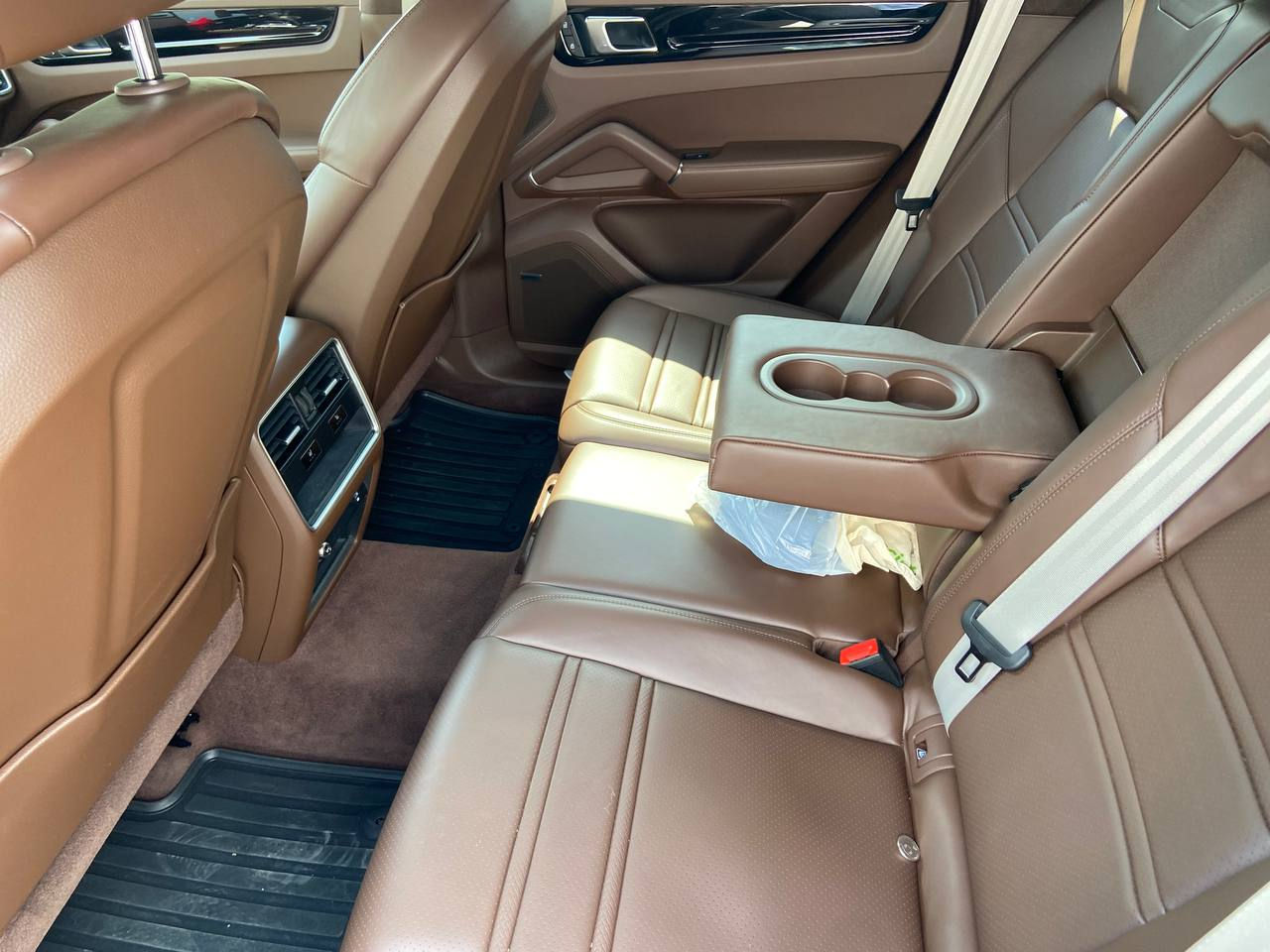 Porsche Cayenne foto 17