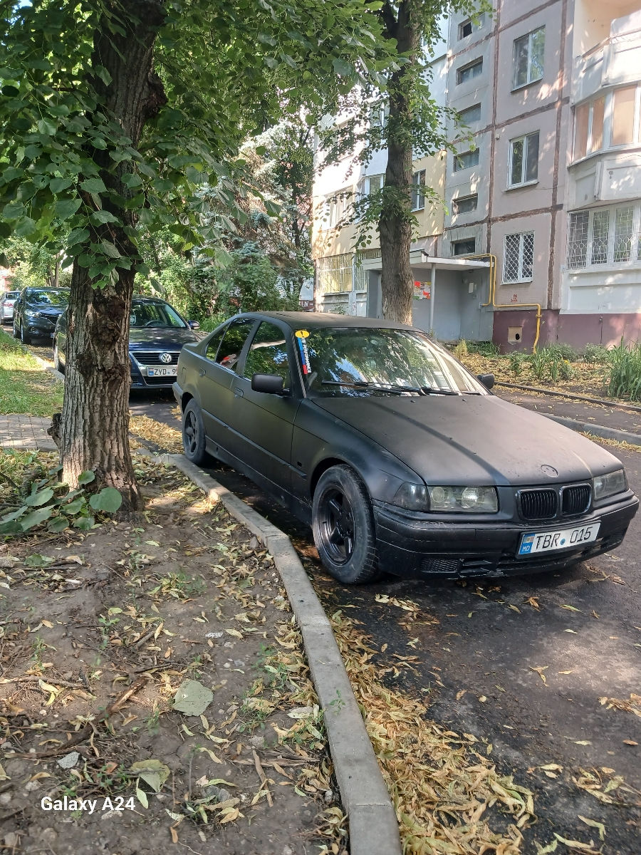 BMW 3 Series foto 3
