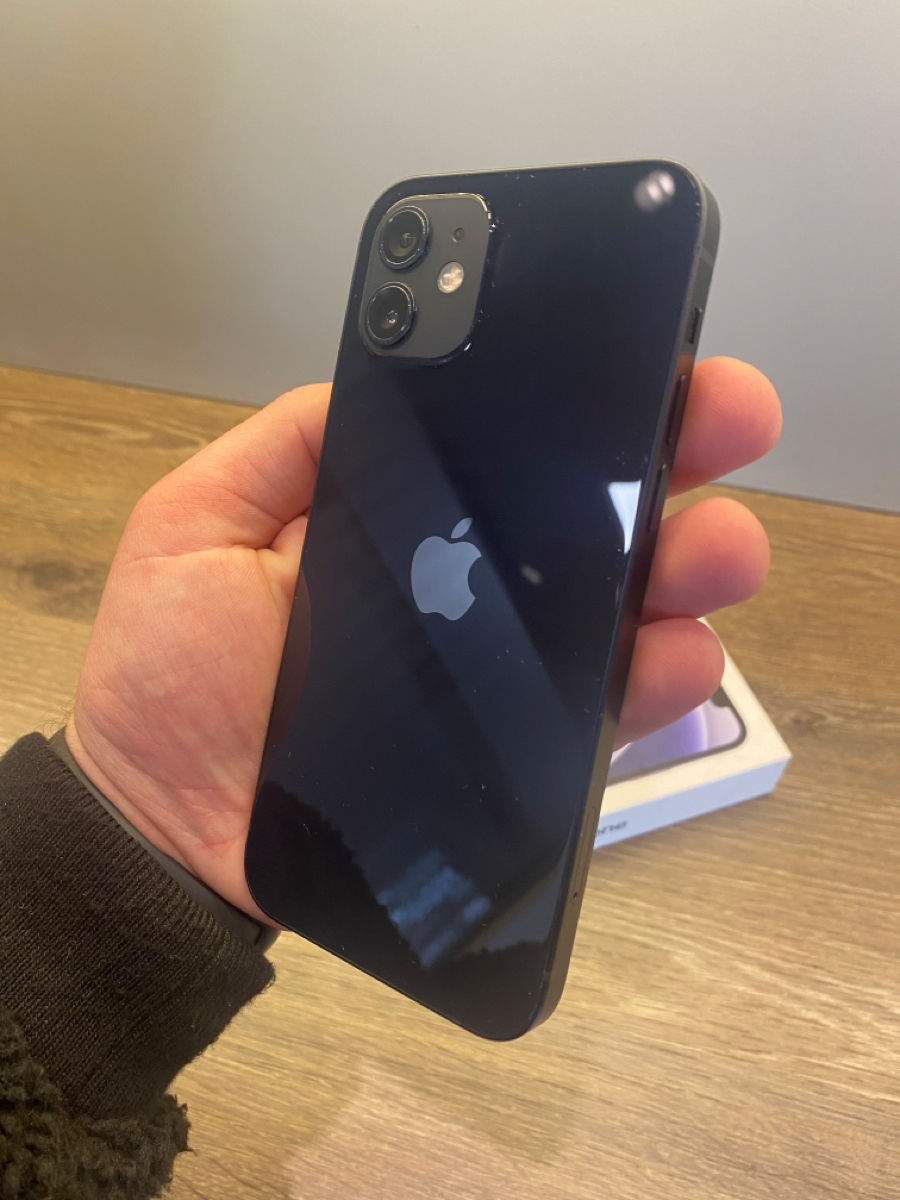 Сегодня Продам IPhone 12 Black 64 GB Состояние 10/10