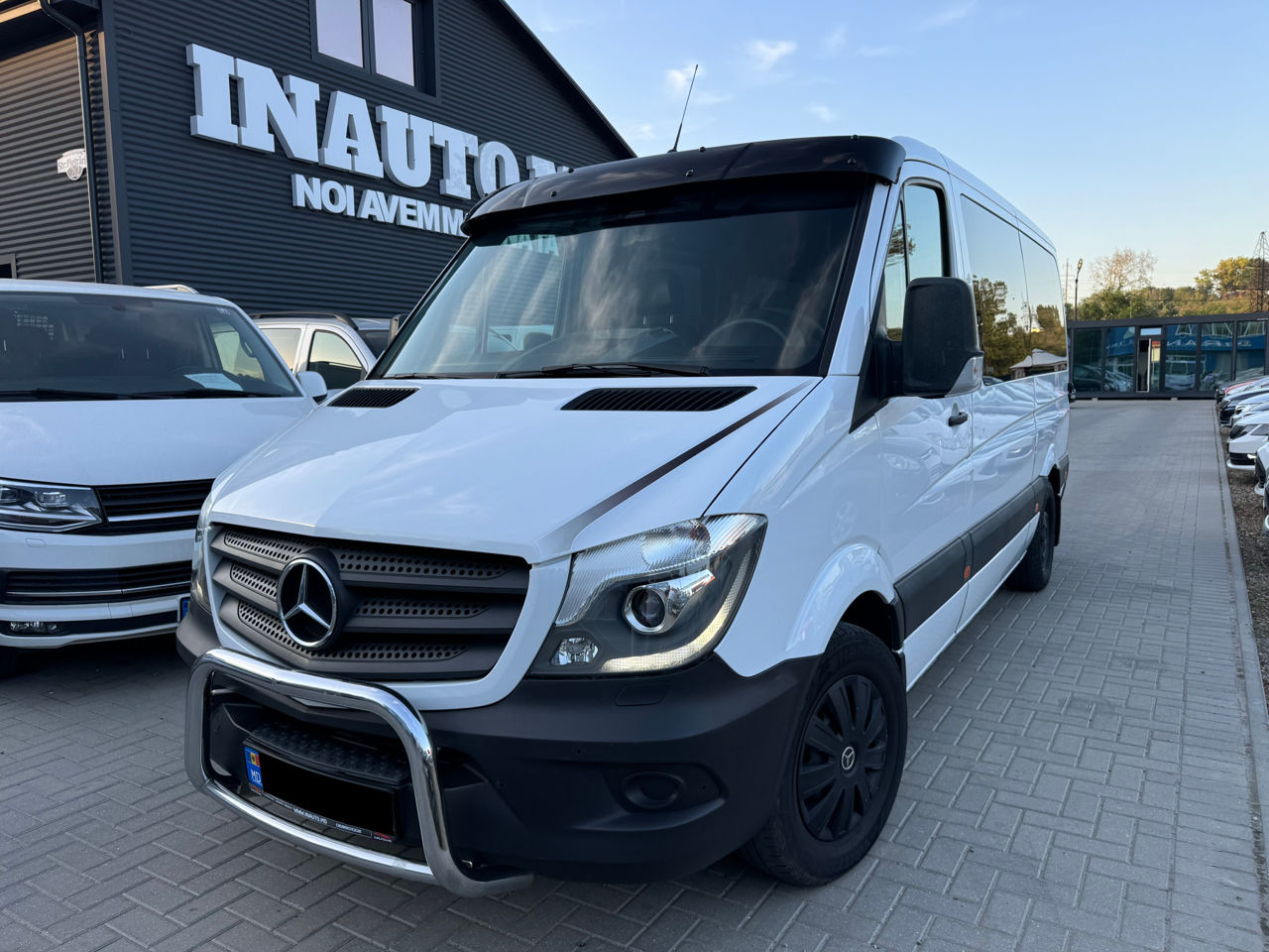 Mercedes Sprinter 9 locuri foto 0
