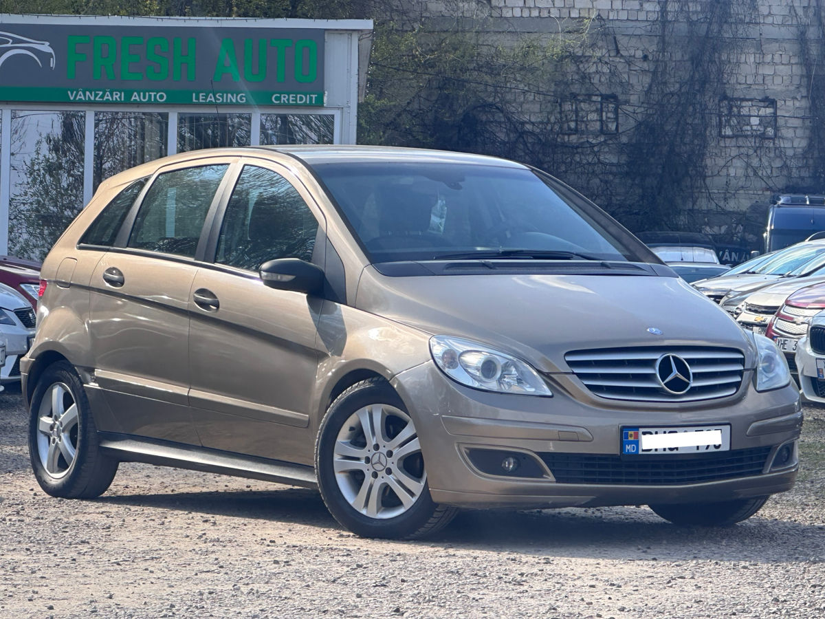 Mercedes B-Class foto 0
