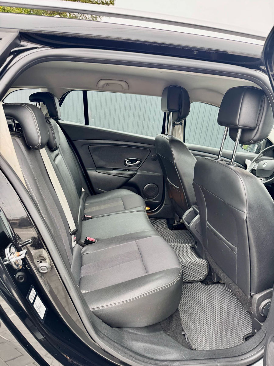 Renault Megane фото 6