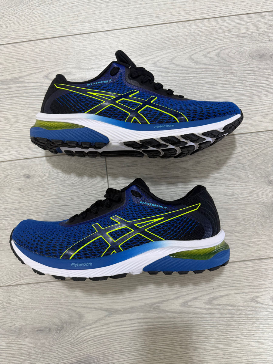 New Asics Gel-STRATUS 2, 43, 90€ foto 0