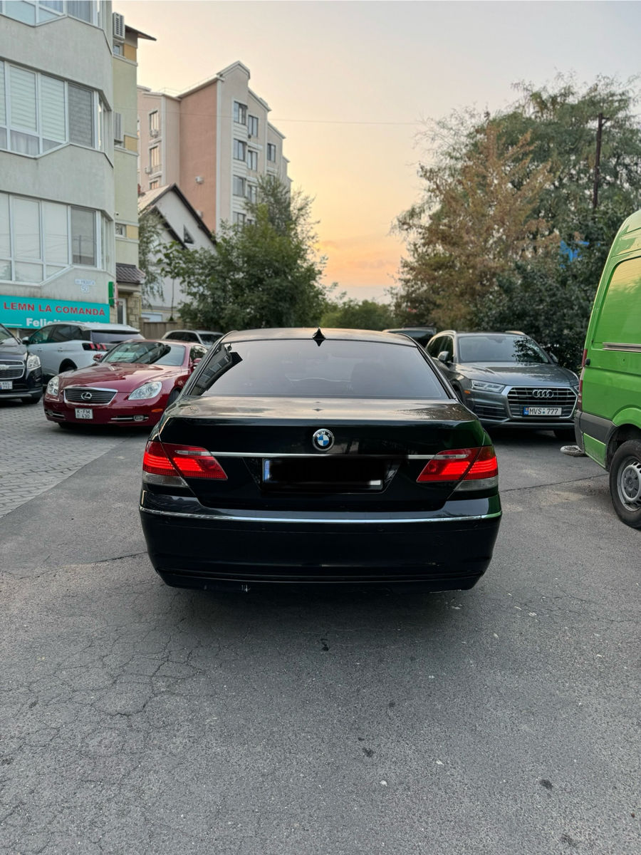 BMW 7 Series foto 5