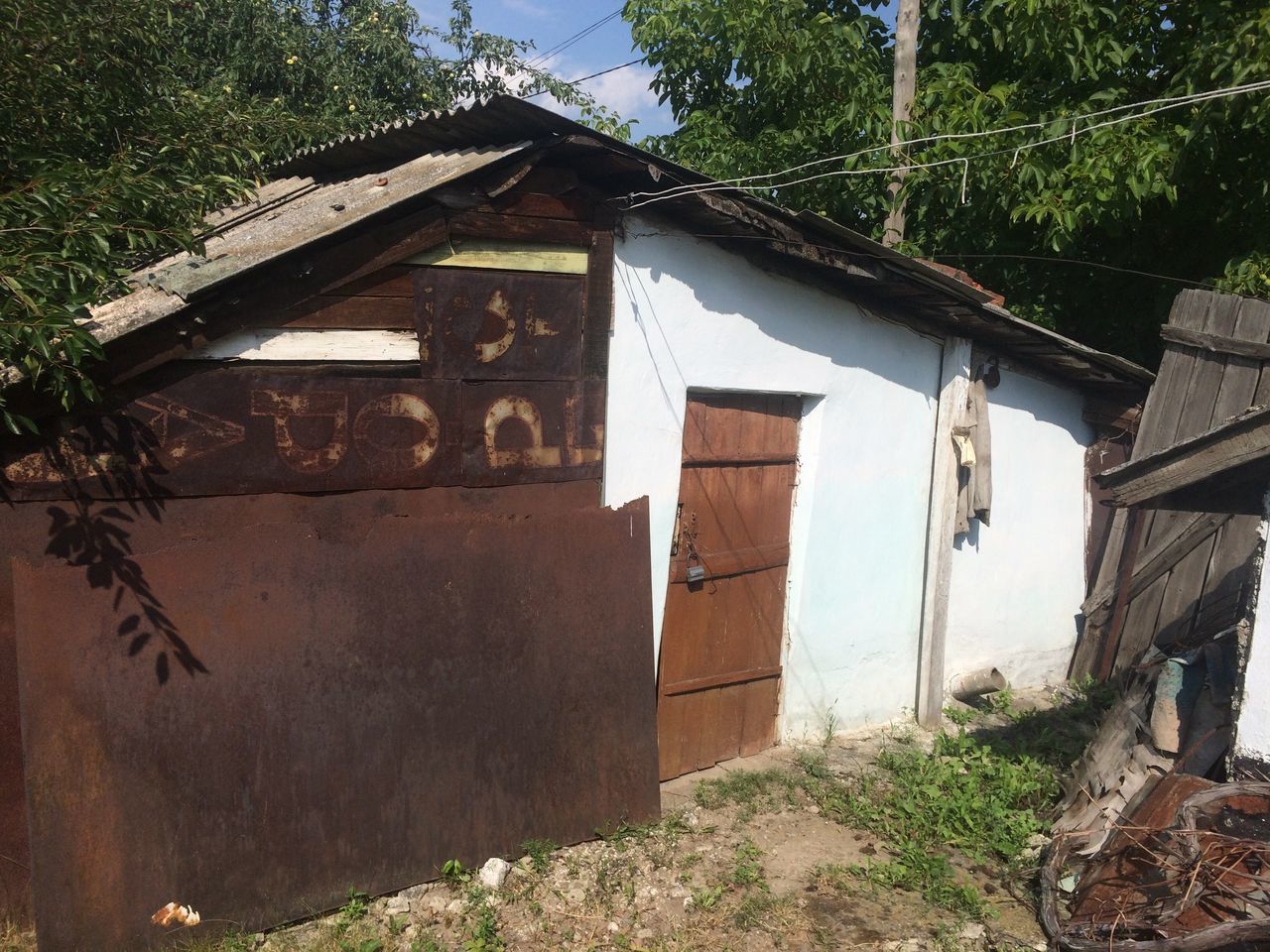 Продаётся дом в хорошем состоянии!  Погреб  Два сарая  Летняя кухня  Два огорода фото 3