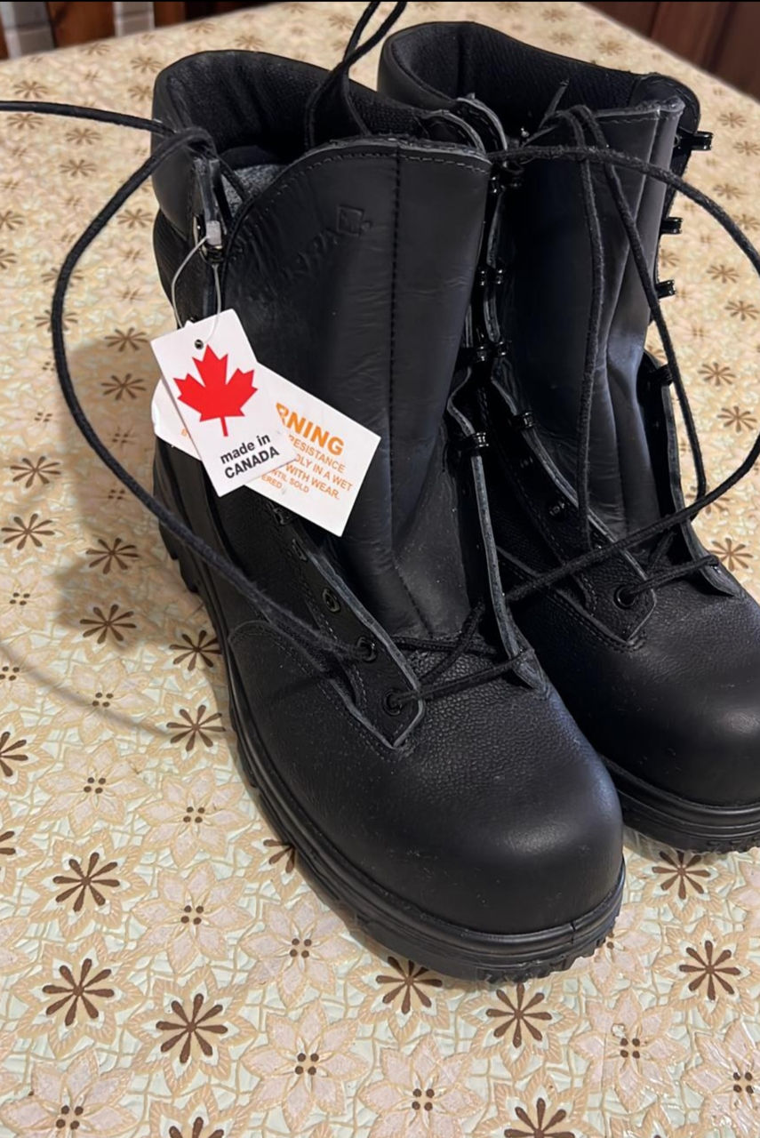 Terra work shoes made in Canada 43,5(28cm)обувь обсолютно новая и