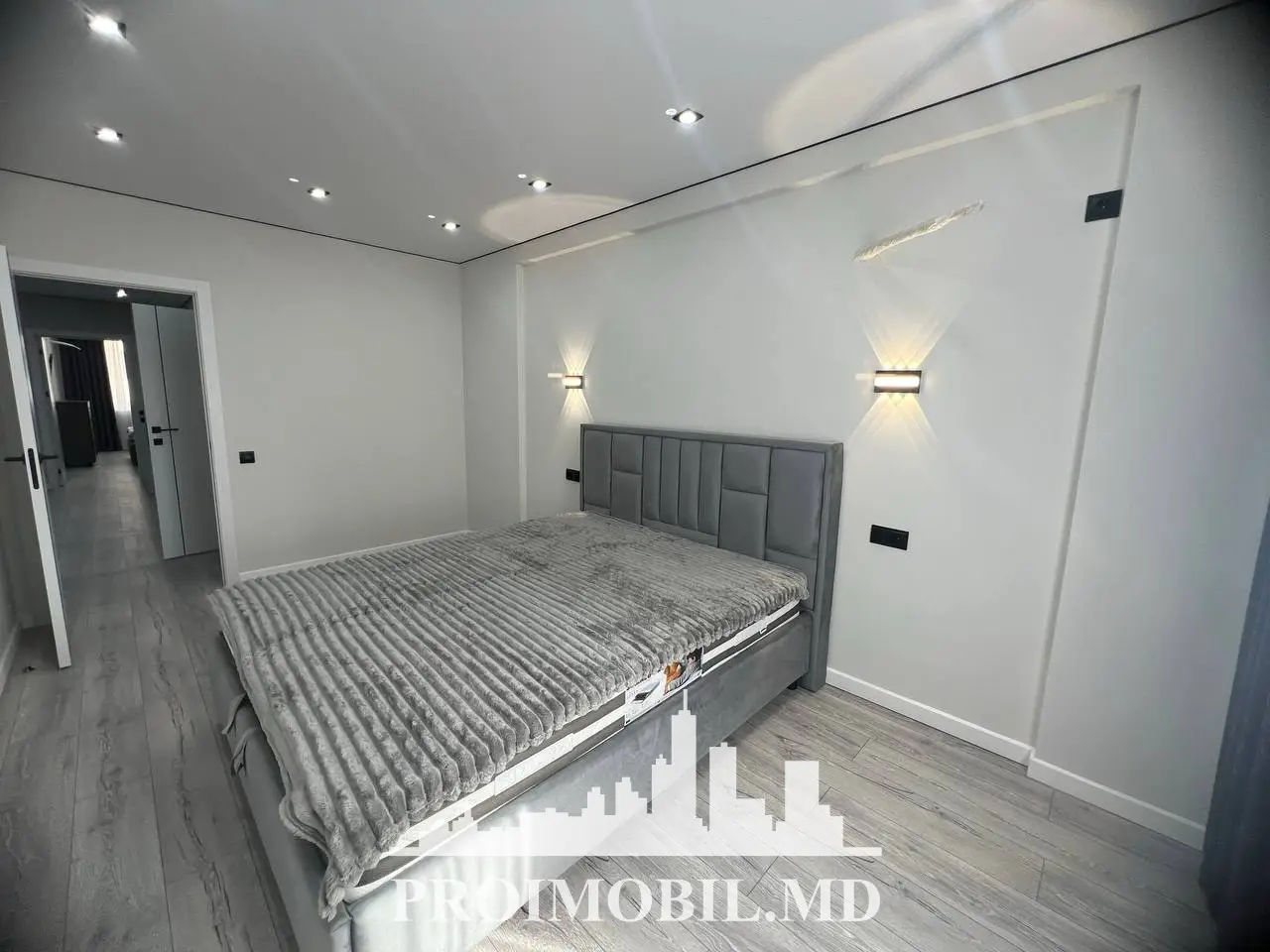 Apartament cu 2 camere, 80 m², Buiucani, Chișinău foto 1