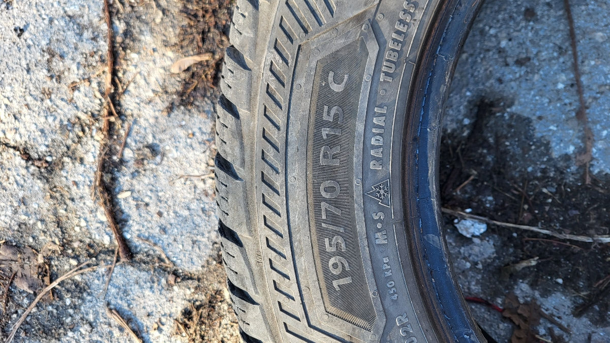 Шины 195/70 R15 C.  2шт Зима!!! foto 5