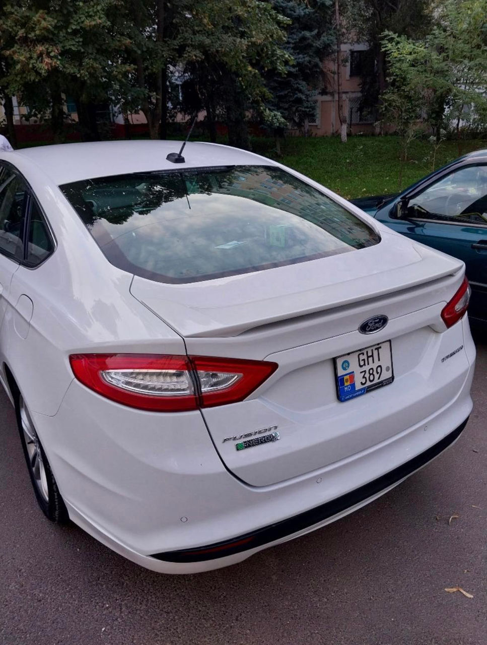 Ford Fusion foto 9